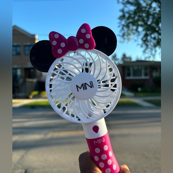 Minnie Hand Held Mini Fan Lights Up Fans 3 Speeds USB Rechargeable With Charger - Picture 6 of 13